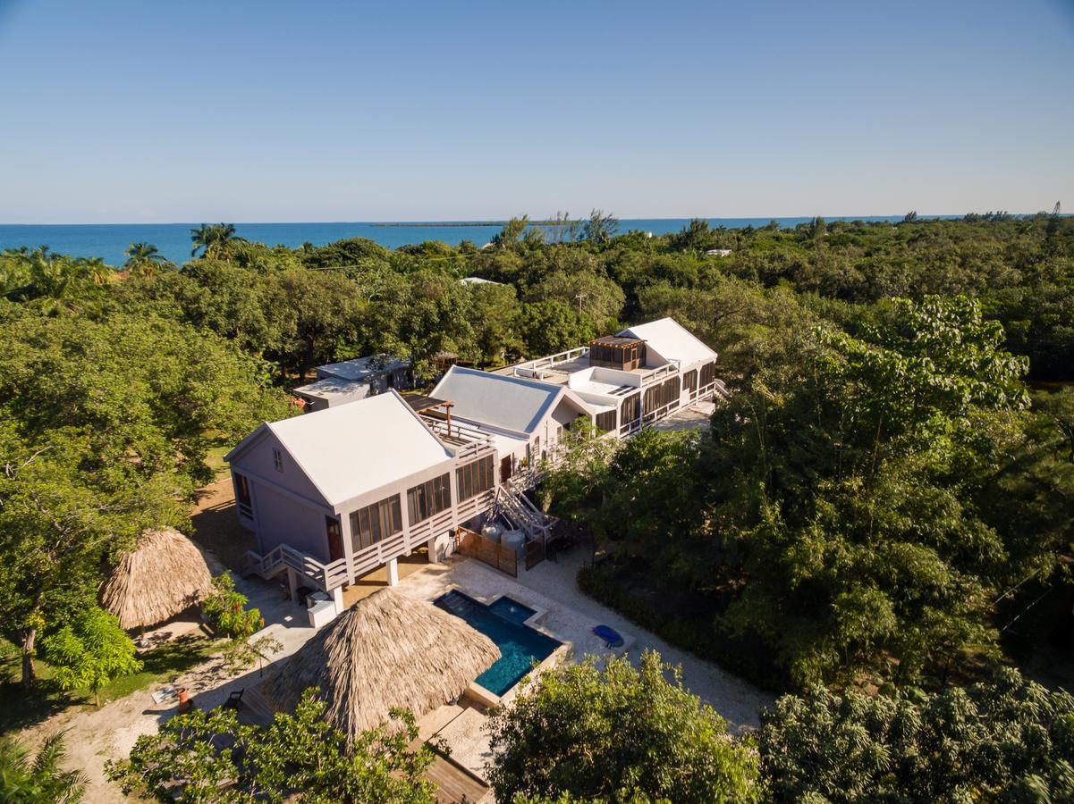 Bayshore Bijou Suites Maya Beach Екстериор снимка